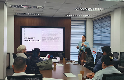 Presentation meeting in conference room